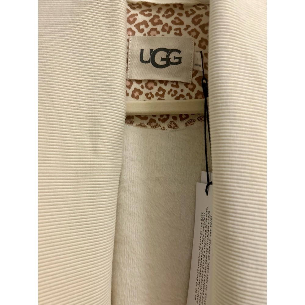 NWT UGG Robe Size Medium - Picture 3 of 5